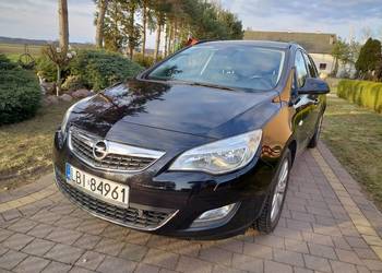 Opel Astra J