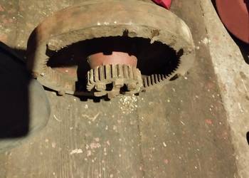 Przekładnia młockarni MF