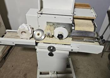 Znakownica do bułki wydłużanej