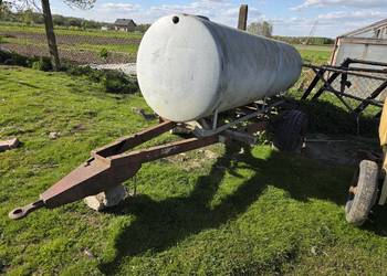 Wózek na szerokich kołach