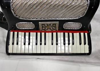 Akordeon Hohner Arietta IB – 34 klawisze, 72 basy, Made in Germany
