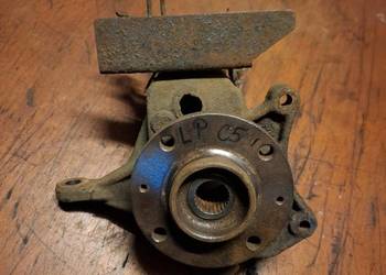 Zwrotnica piasta lewa lewy przód Citroen C5 I 2.0 HDI