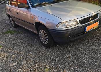 Zadbany opel Astra f 1.4 8v z gazem