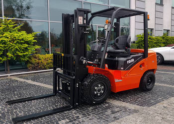 Wózek widłowy Surestac FD30 duplex 3 m 3 t diesel | 2026