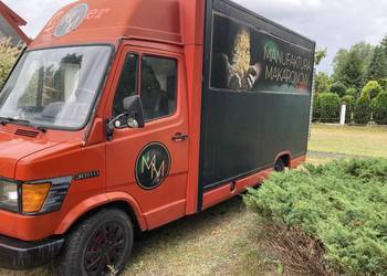 Food truck. Mercedes 310