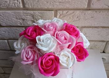 Flowerbox Prezent na 18 urodziny bukiet z róż mydlanych