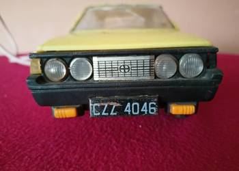 Zabawka PRL Polonez na kabel