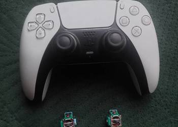 Pad kontroler Dualsense biały do PlayStation 5 analogi TMR