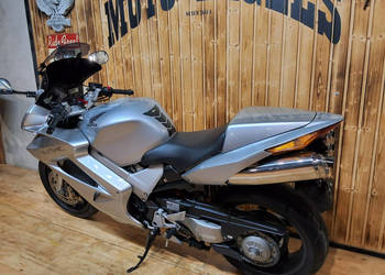 Honda VFR ## ZADBANY ## BŁYSZCZY # technicznie super# raty KUP ONLINE