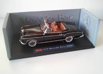Model Mercedes  Benz 1958  Rok 220 SE