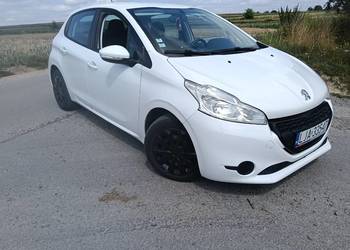 Peugeot 208 1.2 Pure Tech 2014