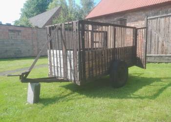 Klatka, przyczepka na metalowej ramie, masywna