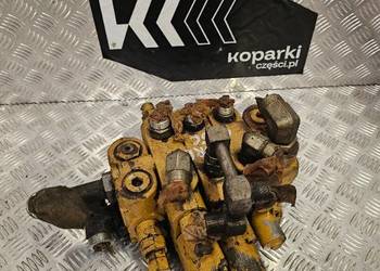 3-sekcyjny rozdzielacz hydrauliczny Husco do  Ford 555 A  655 C