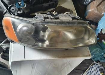 Lampa prawa reflektor prawy Xenon xsenon ksenon Volvo v70 s60 lift 04-