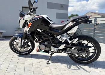 KTM Duke 125