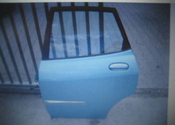 daihatsu sirion 02-05r drzwi tył lewe kod lakieru b52 b 52 niebieskie daihatsu sirion 02-05r drzwi tył lewe kod lakieru b52 b 52 niebieskie