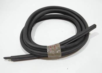 USZCZELKA PRAWY PRZÓD BMW E61 (4287387)