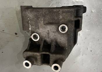 Łapa pompy wspomagania 7796801 Fiat 1.2 16v 182B2000