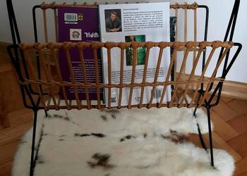 stojak na gazety gazetnik z ratanu lata 70