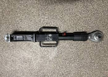 WIESZAK PODNOŚNIKA MASSEY FERGUSON 3615055M3 3615055M2