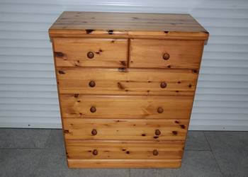 komoda z szufladami z drewna sosnowego