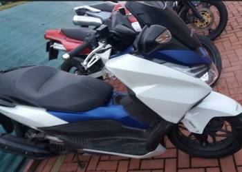 honda forza 125 na kat  B