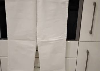 Białe Spodnie Jeans Damskie Revanche in Fashion rozm S, Rurki,  j Nowe