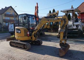 Minikoparka CAT 302.7 D, 2013 rok.