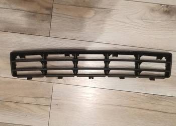 VW GOLF IV KRATKA ZDERZAKA PRZÓD 1J0853677D VW GOLF IV KRATKA ZDERZAKA PRZÓD 1J0853677D