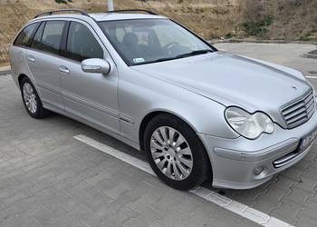 Syndyk sprzeda samochód osobowy Mercedes-Benz C220, rok. prod 2004