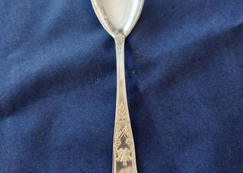 Platerowany widelec do sałat Hefra – wzór romański