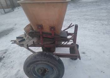 Rozsiewacz nawozów kos