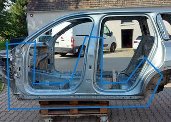 Volvo XC90 II D5 Słupek próg lewy 477-46 Volvo XC90 II D5 Słupek próg lewy 477-46