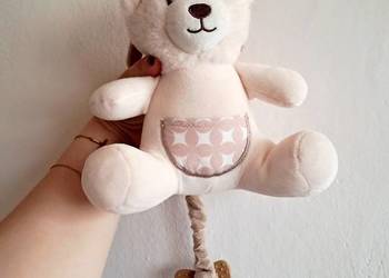 Miś z pozytywką do powieszenia nad łóżeczkiem