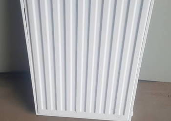 Mały grzejnik 60x40  jak nowy Radson