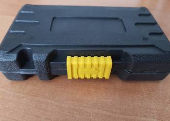 Zestaw do odkrecania uszkodzonych śrub