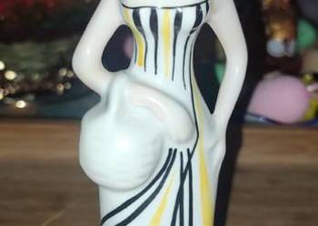 Kobieta z koszem - Grzybiarka Ćmielów