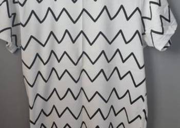 Biały t-shirt z wzorem rozm. S