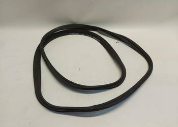 Subaru WRX STI 2015r uszczelka klapy bagażnika tył tylna oryg 