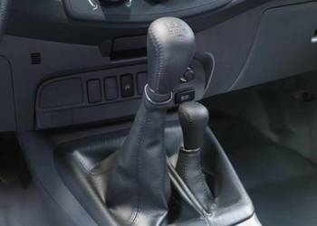 TOYOTA Hilux Galka zmiany biegow skorzana 5 M T 4WD PZ430-N8170-00 OE