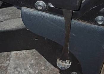 VW T5 zapinka zatrzask pasa bezpieczeństwa fotel pojedynczy koziołek