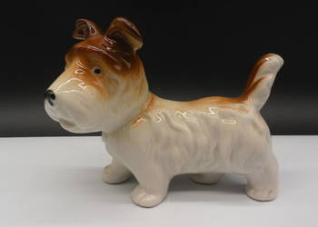 Stara figurka pies piesek porcelana sygn. Foreign Stara figurka pies piesek porcelana sygn. Foreign