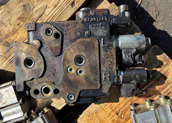CNH Case Puma / New Holland 230 SEKCJA ROZDZIELACZA 87331248 47887017