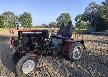 Traktorek typu es esiok papaj sam S18 z rozrusznikiem