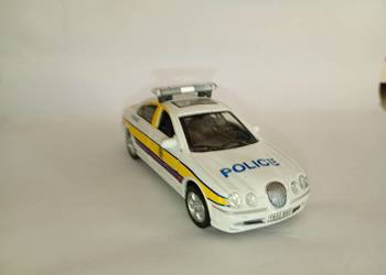 Model radiowozu Policji Brytyjskiej Jaguar