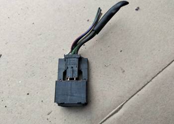 AUDI 80 B4 WŁĄCZNIK OTWIERANIA ZAMYKANIA SZYBY TYŁ