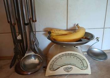 Waga kuchenna  w stylu retro z lat 50 tych