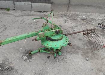 Czesci oś kola  Zgrabiarka do siana deutz pająk 5  cyklop części niemeyer