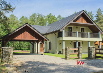 Dom wolnostojący Smolniki Powidzkie 270m2