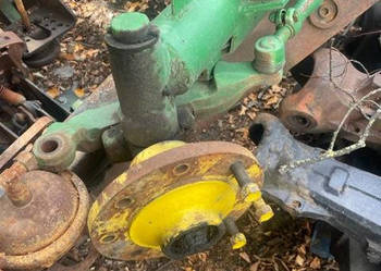 John Deere 1065 | 1075 - Zwrotnica | Piasta